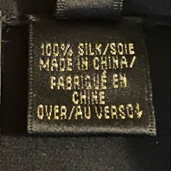 Dana Buchman Black Wrap Blouse Size: 6 Petite MSRP: $125.00 - Picture 6 of 6